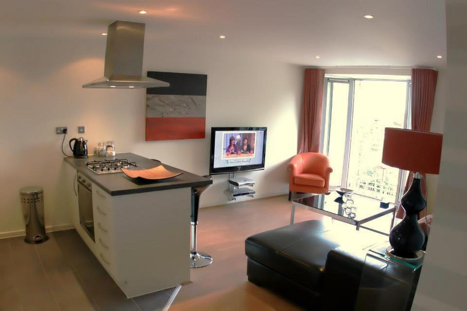 Chelmsford Serviced Apartments Exterior photo
